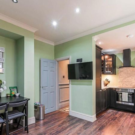 Stylish 2 Bedrooms Flat Sleeps 6 & Garden London Zone 2 Cls Central Exterior photo