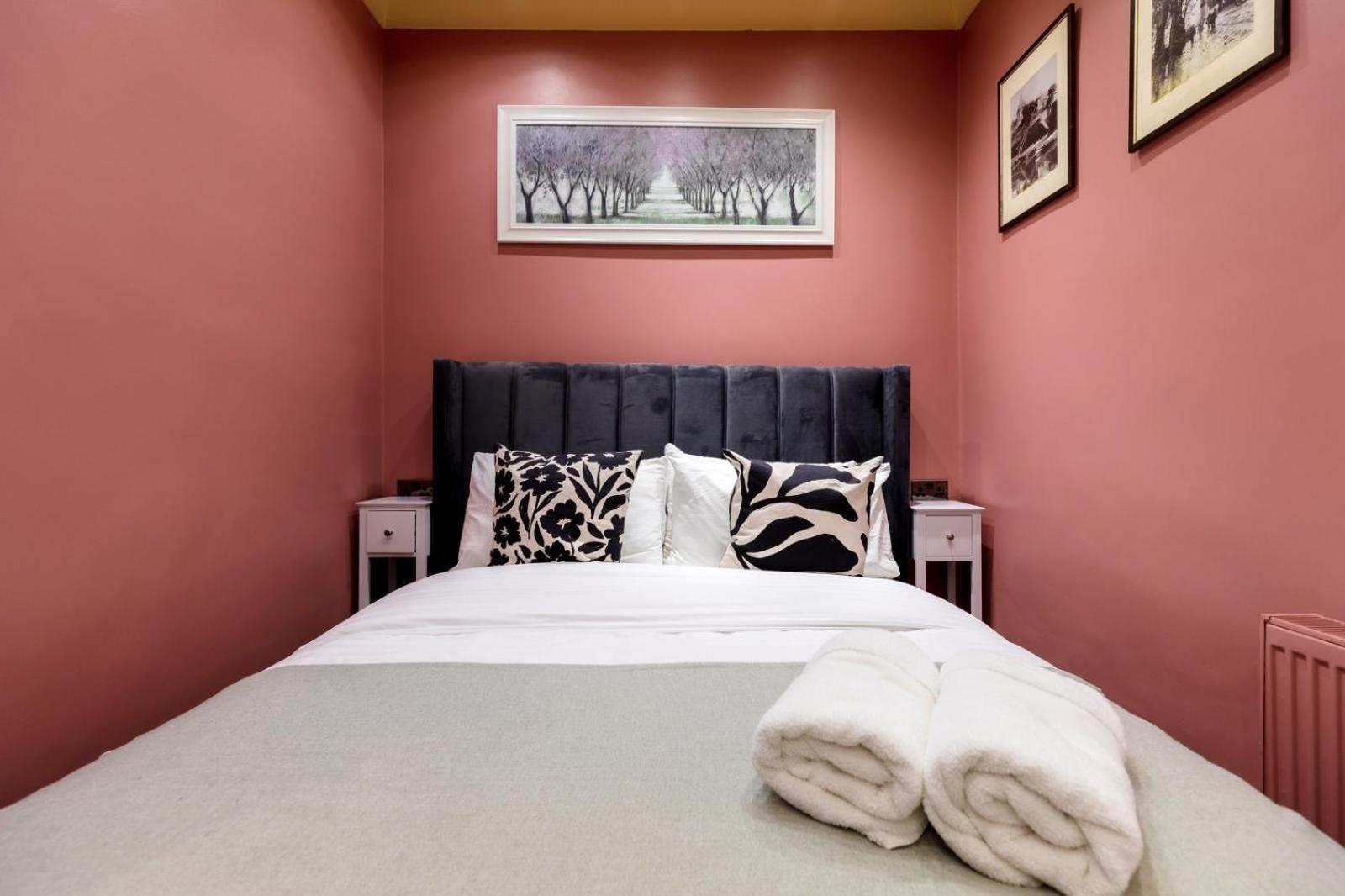 Stylish 2 Bedrooms Flat Sleeps 6 & Garden London Zone 2 Cls Central Exterior photo